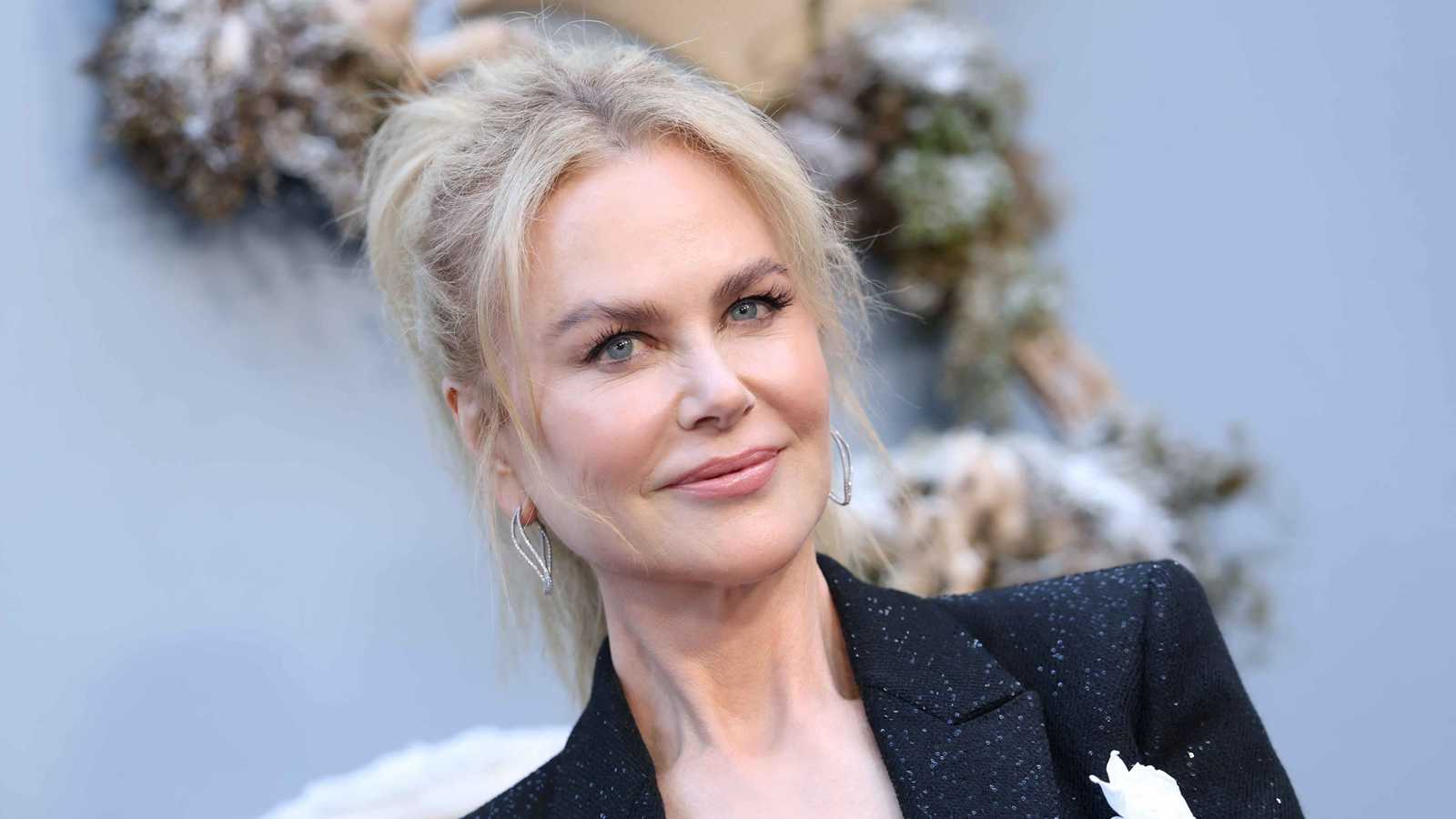 نيكول كيدمان تخطف الأنظار في أول إطلالة علنية بعد الانفصال