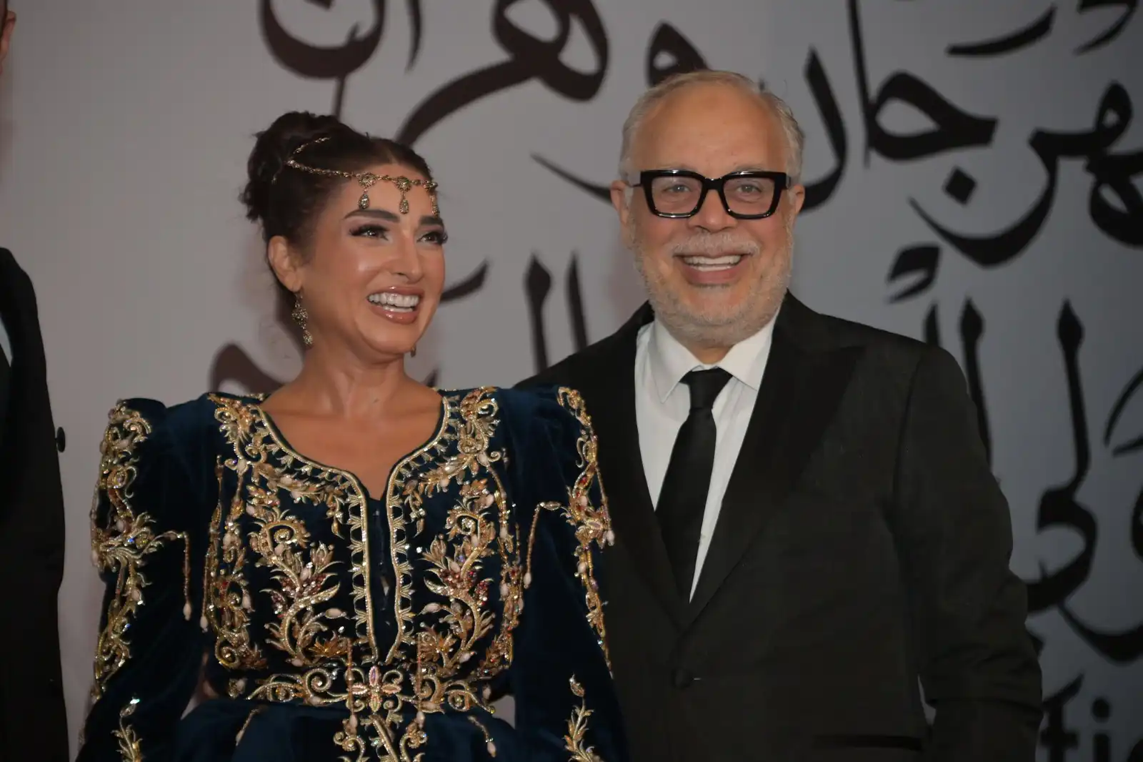 أشرف زكي وروجينا في مهرجان وهران