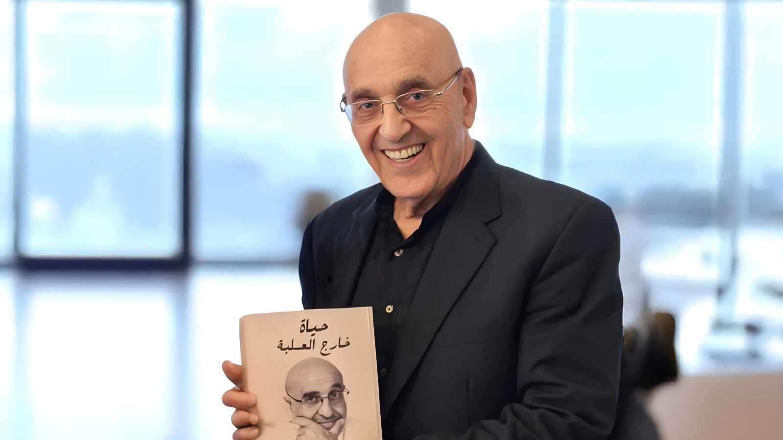 نبيل صوالحة يكشف تفاصيل كتابه "حياة خارج العلبة"