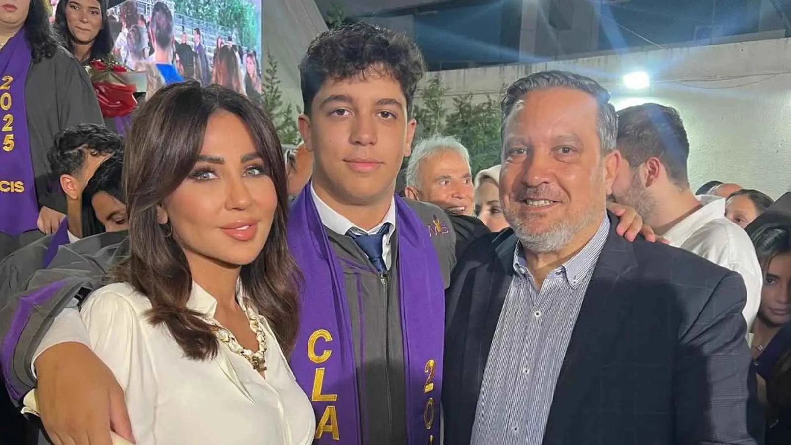 زاهي وهبي ورابعة الزيات يحتفلان بتخرج ابنهما‎