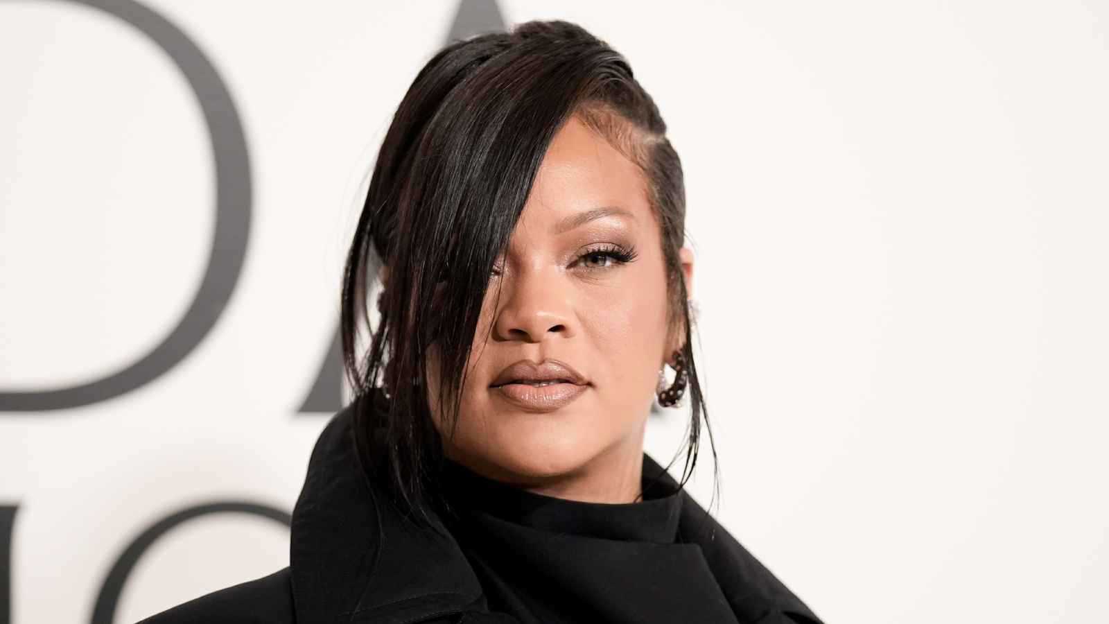 ابنة ريهانا تخطف الأضواء في أول جلسة تصوير لها 