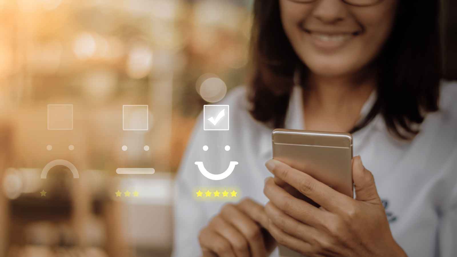 المراجعات عبر الإنترنت.. وسيلة للإقناع بالشراء