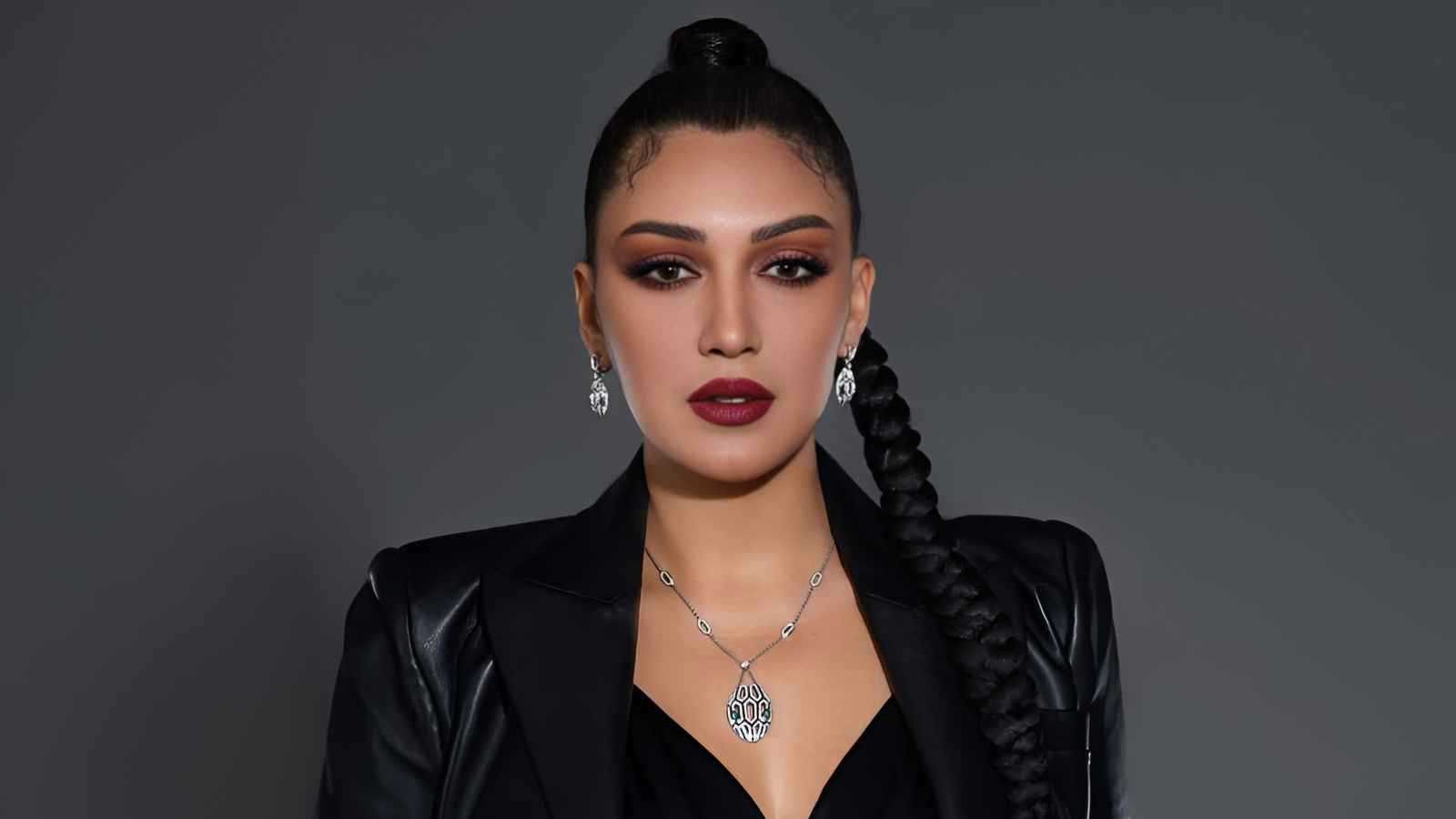 تفاصيل الألبوم السابع للفنانة أسماء لمنور