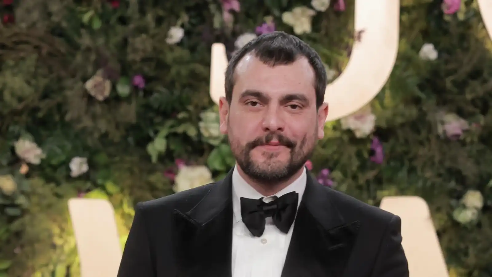 سامر إسماعيل يحتفل بعيد ميلاده في كواليس "حب أعمى"