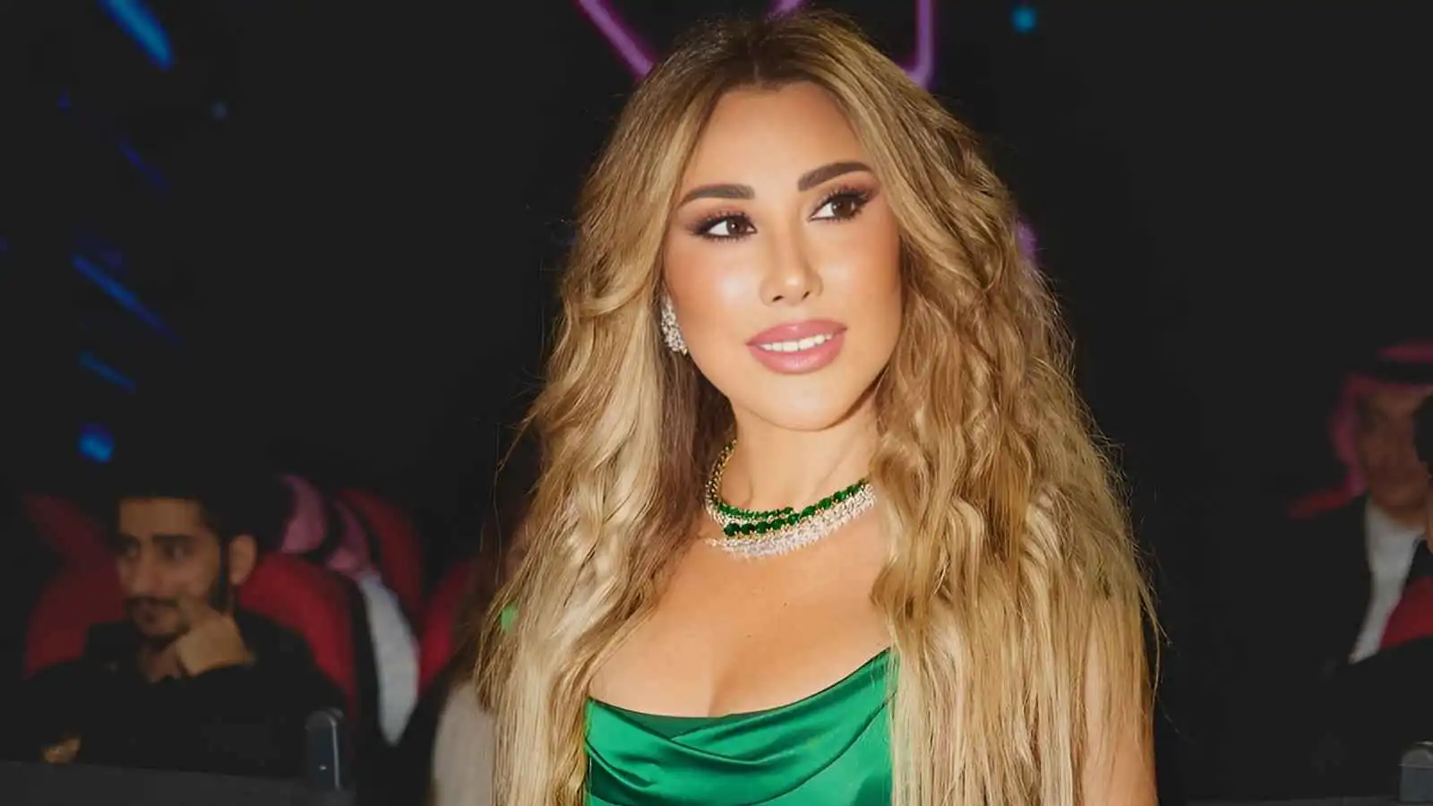أول ظهور لـ نجوى كرم مع زوجها عمر الدهماني بعد الشائعات