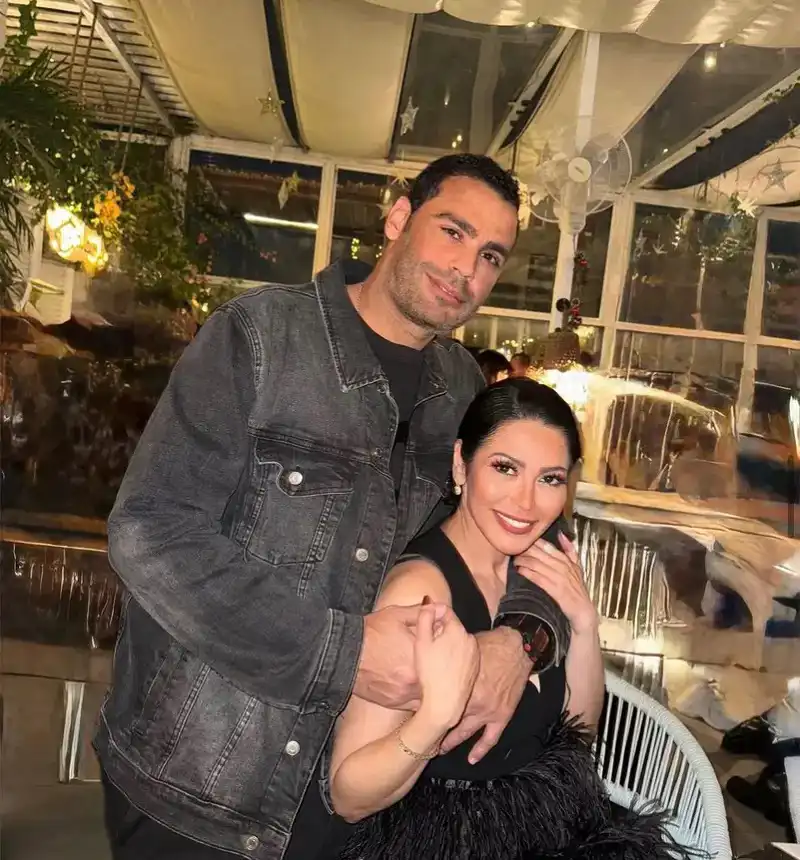 لقاء الخميسي وزوجها