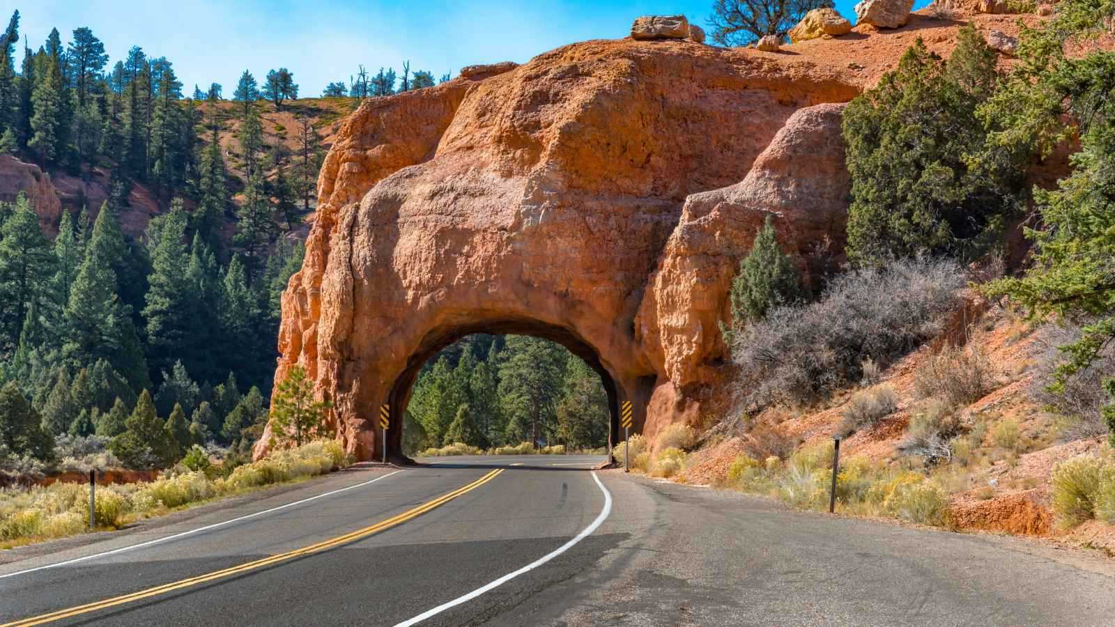 أشهر الطرق السياحية لمحبي الرحلات بالسيارة 