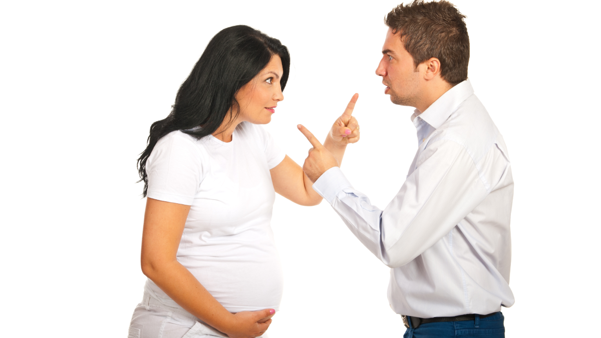 7 أسباب لانهيار العلاقة الزوجية خلال الحمل.. كيف تتجنبيها؟