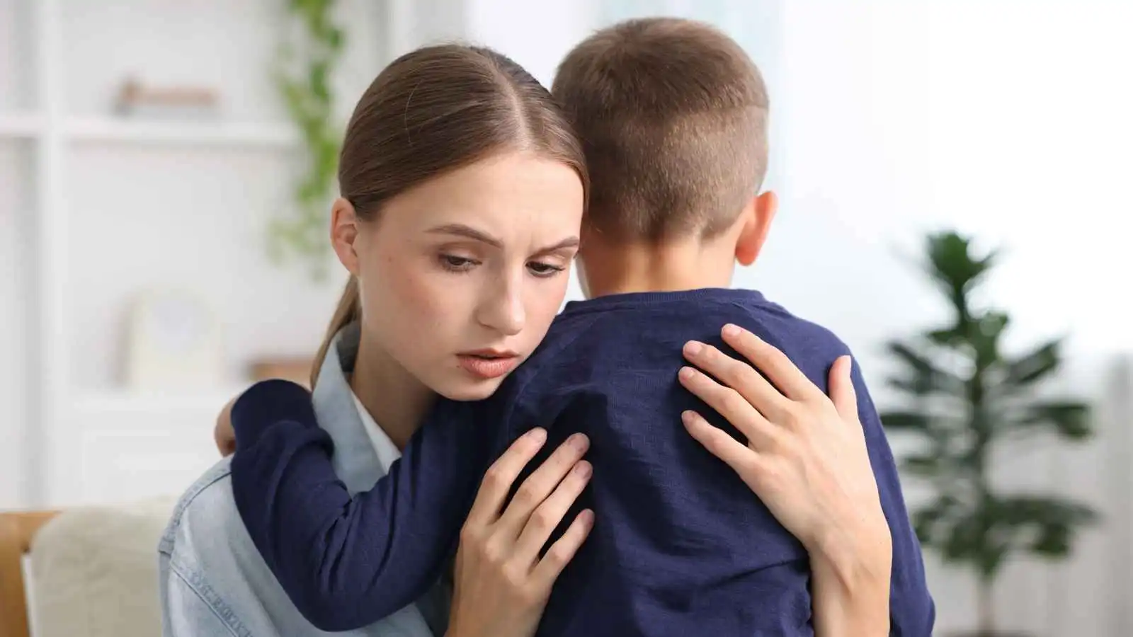 لماذا تشعر الأم أنها دائماً تحت الاختبار؟