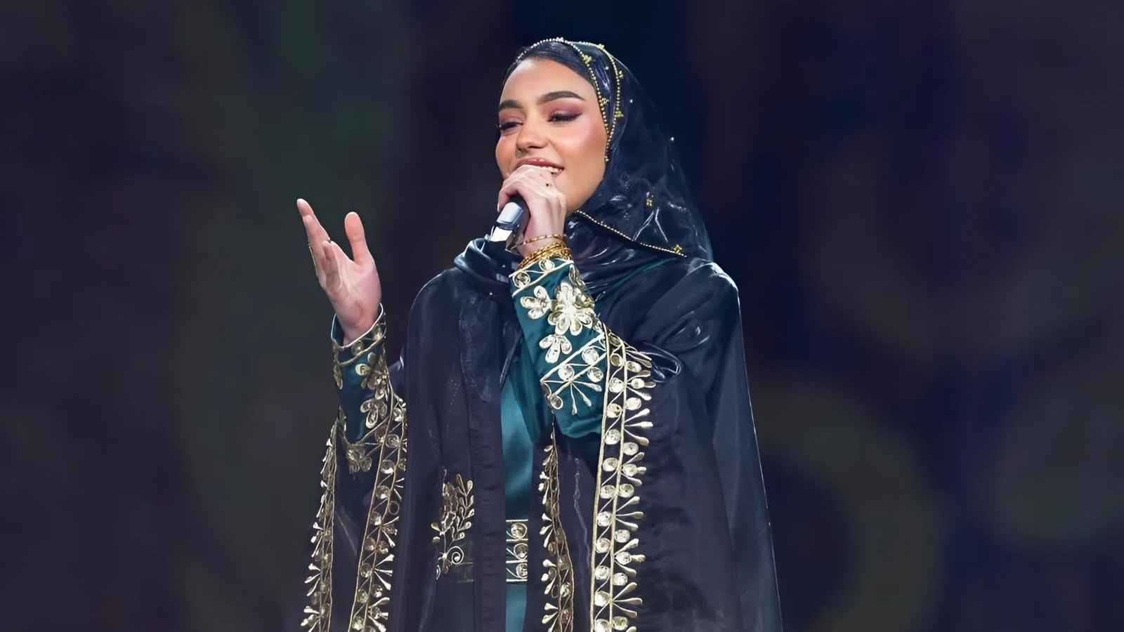 مستجدات ألبوم زينة عماد "مجرد هم" وكواليس إطلالاتها