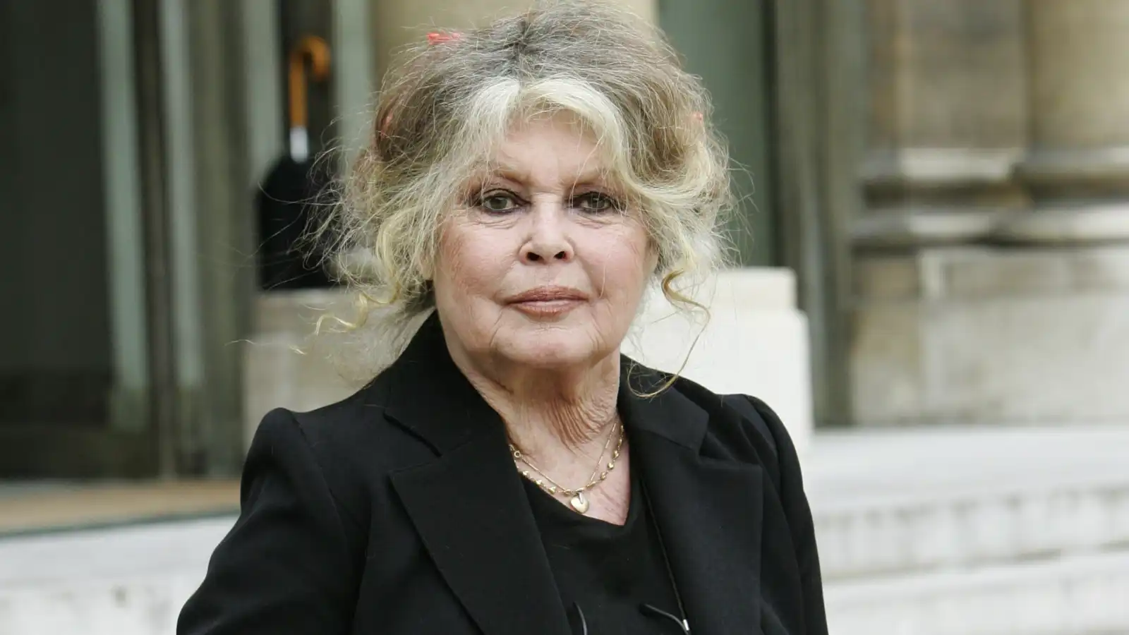 بريجيت باردو تسخر من شائعة وفاتها