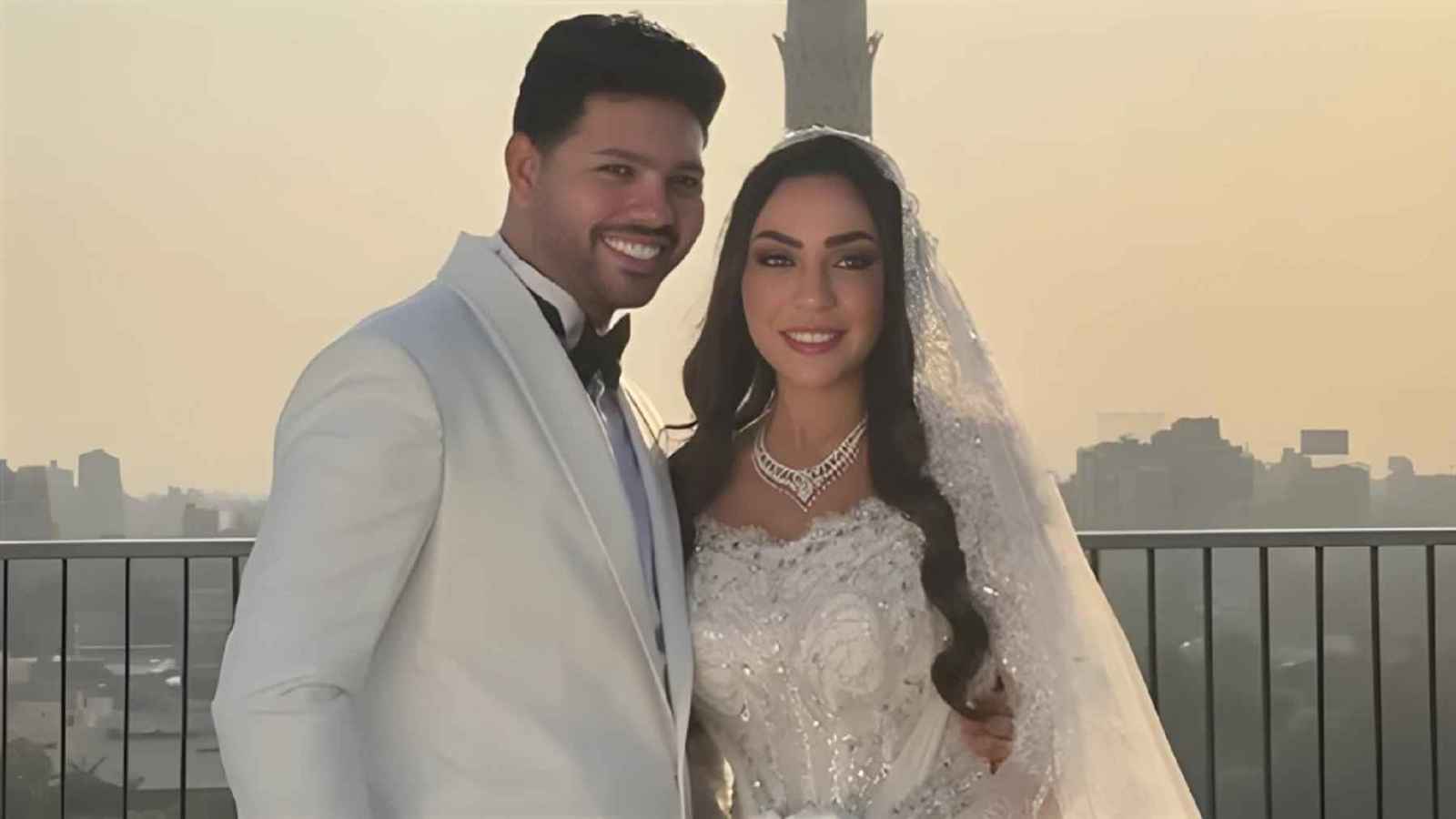 محمد شاهين وعروسه