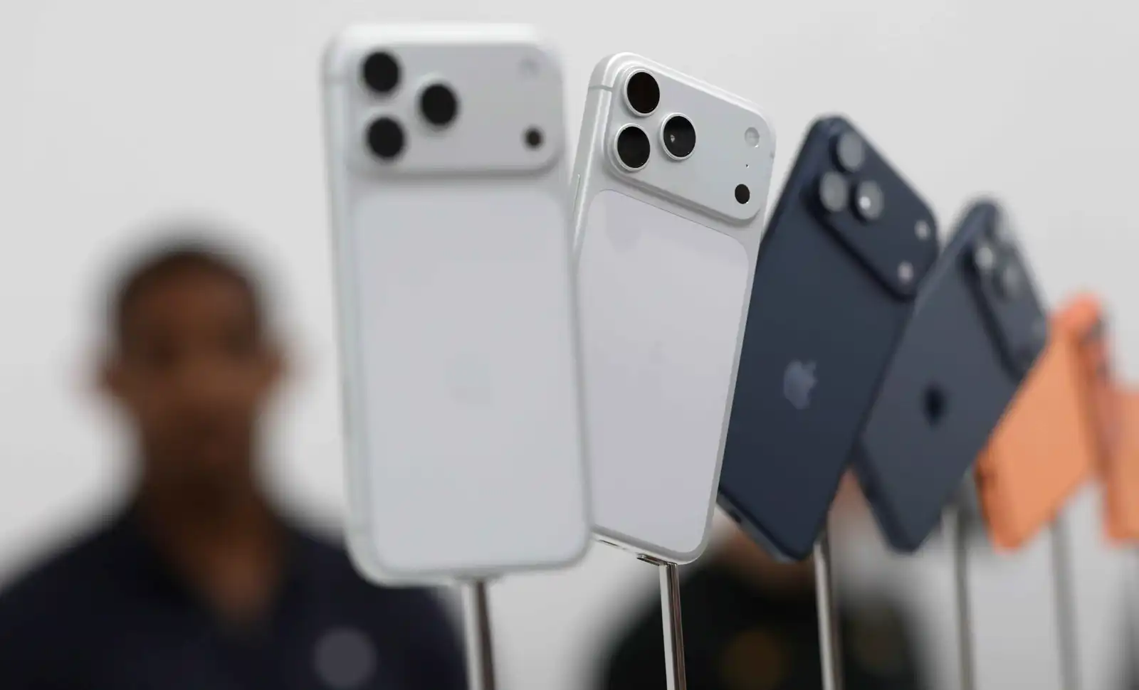 أجهزة iPhone 17
