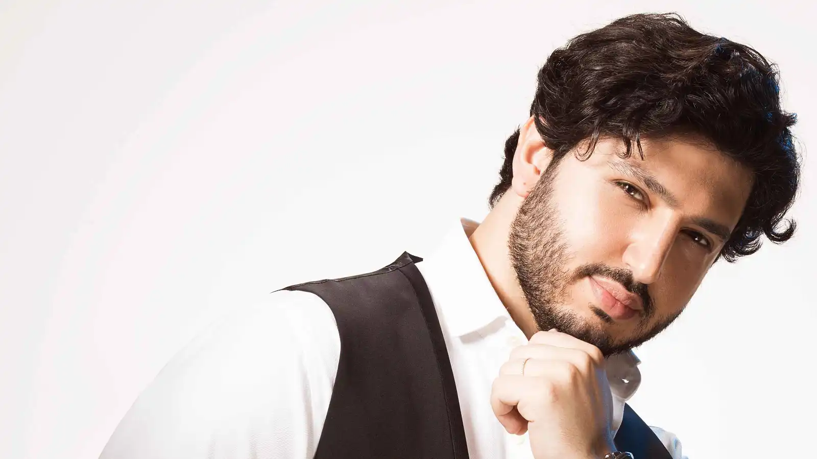 محمد فضل شاكر: 18 حفلا غنائيا في شهر واحد