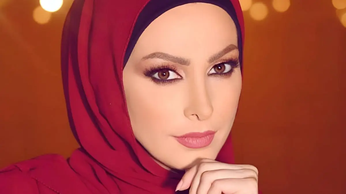 أمل حجازي تصدم الجمهور بعد خلعها الحجاب (فيديو)