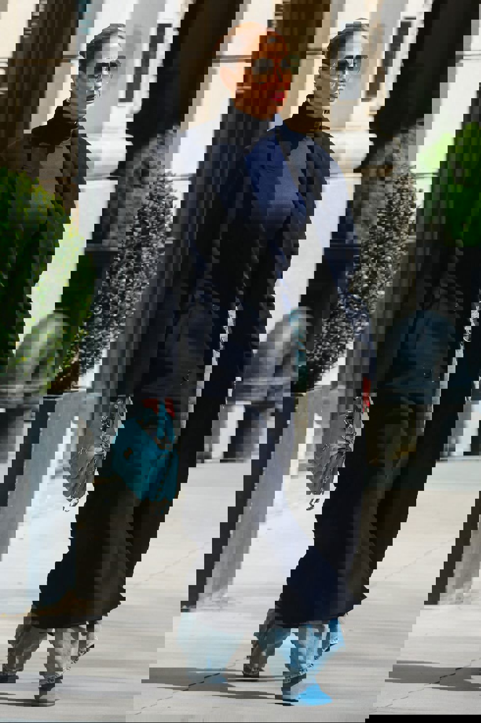 785bfabb-c190-43a5-9f4c-fbc11fb7fb1b