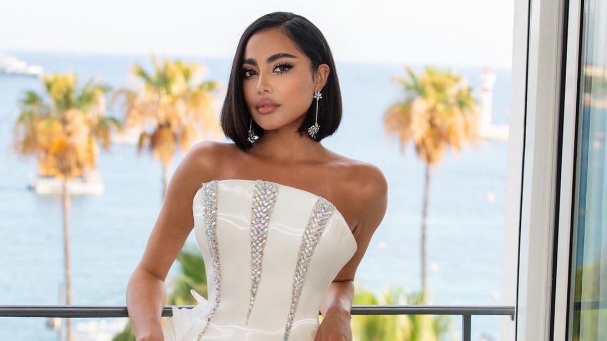 مصور فرنسي يتغزل بجمال فاطمة المؤمن: لست بحاجة لمستحضرات التجميل