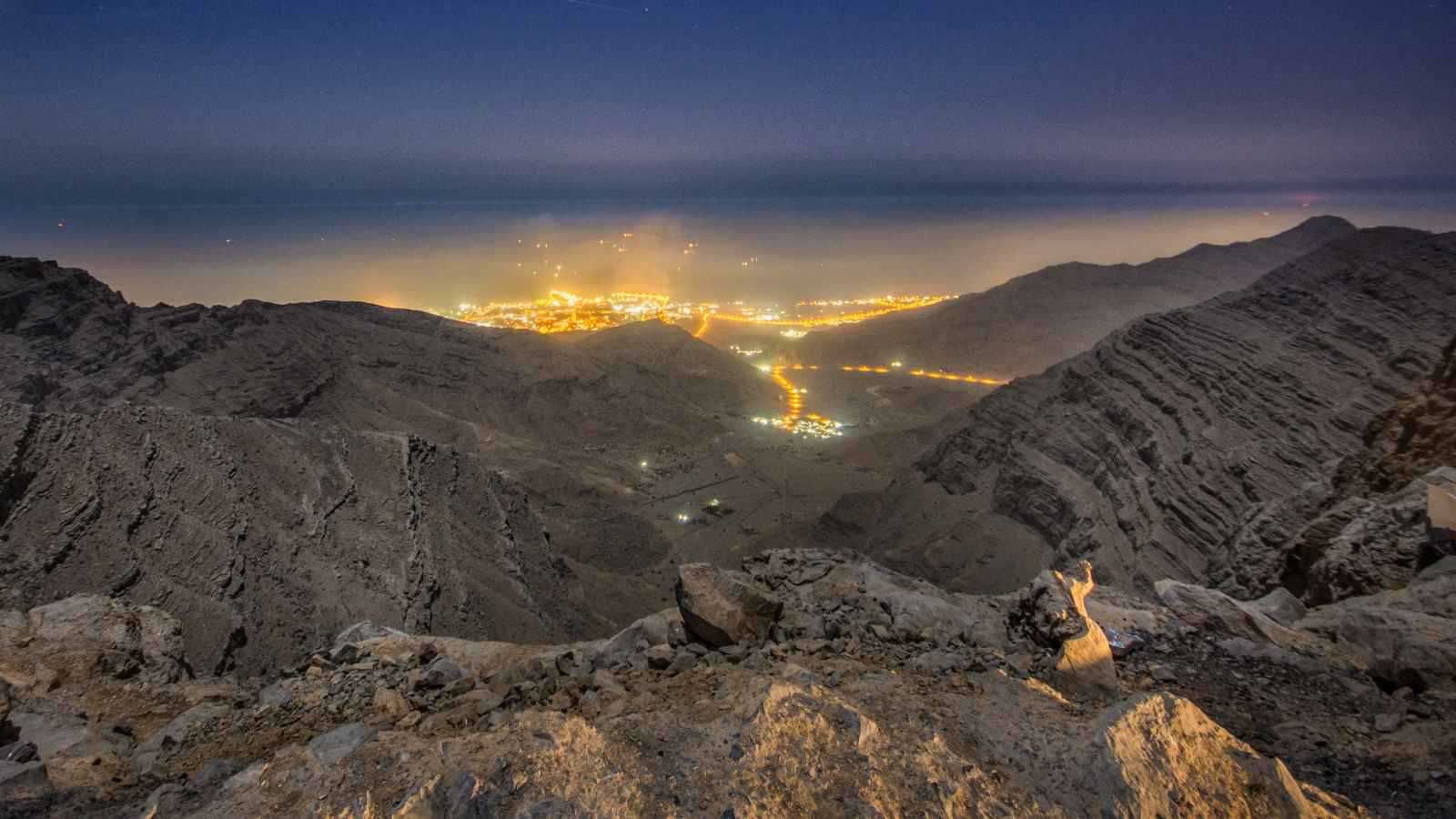 أجمل 5 وجهات لمشاهدة غروب الشمس في الإمارات 2026