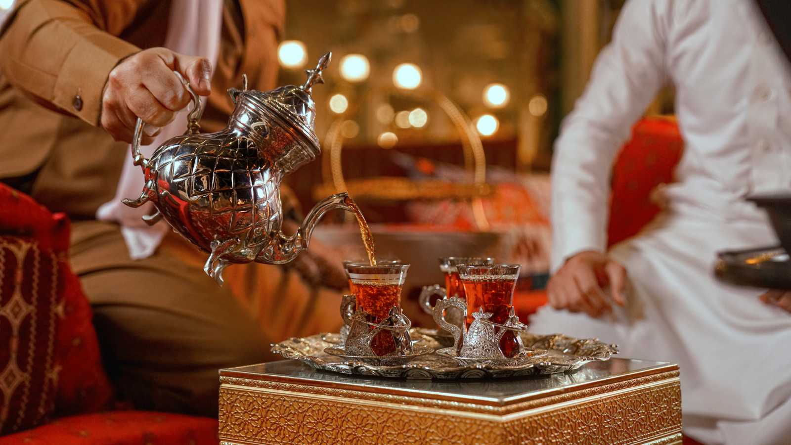 استقبال شهر رمضان في الإمارات.. تقاليد وطقوس مميزة