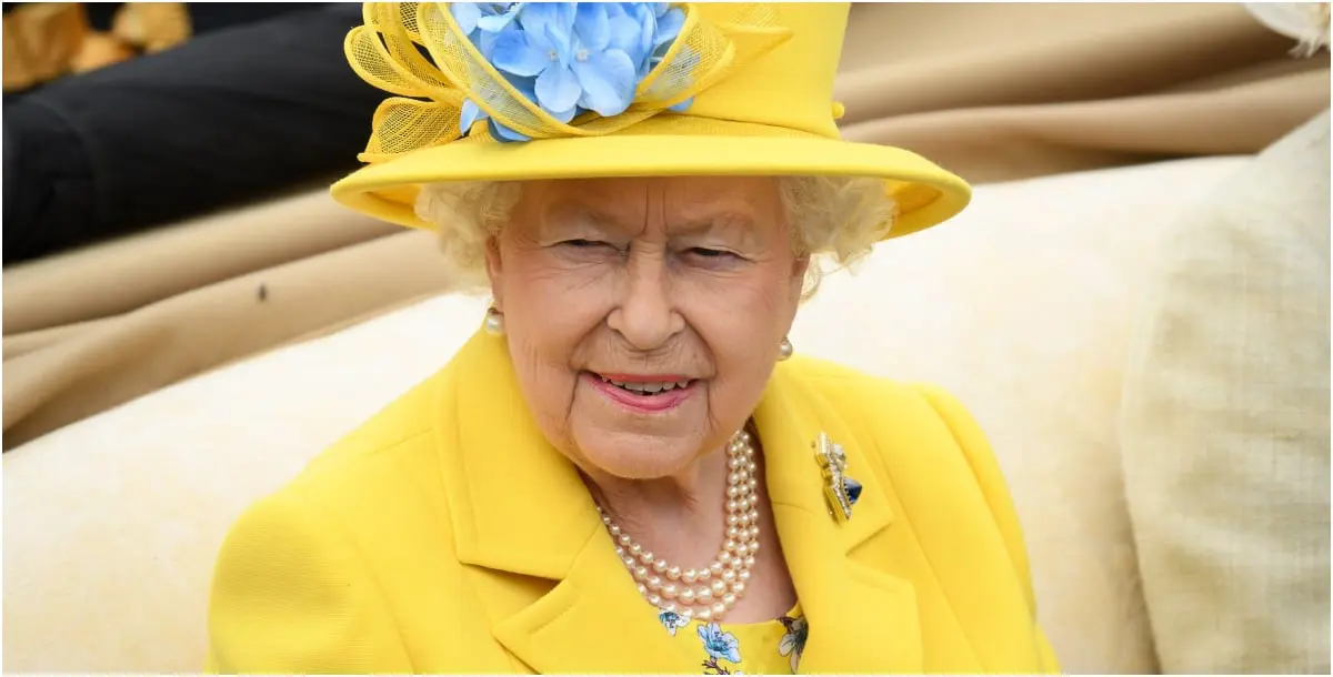 الملكة إليزابيث تُشعلُ "إنستغرام" بأوّل حضور لها.. فماذا نشرتْ؟