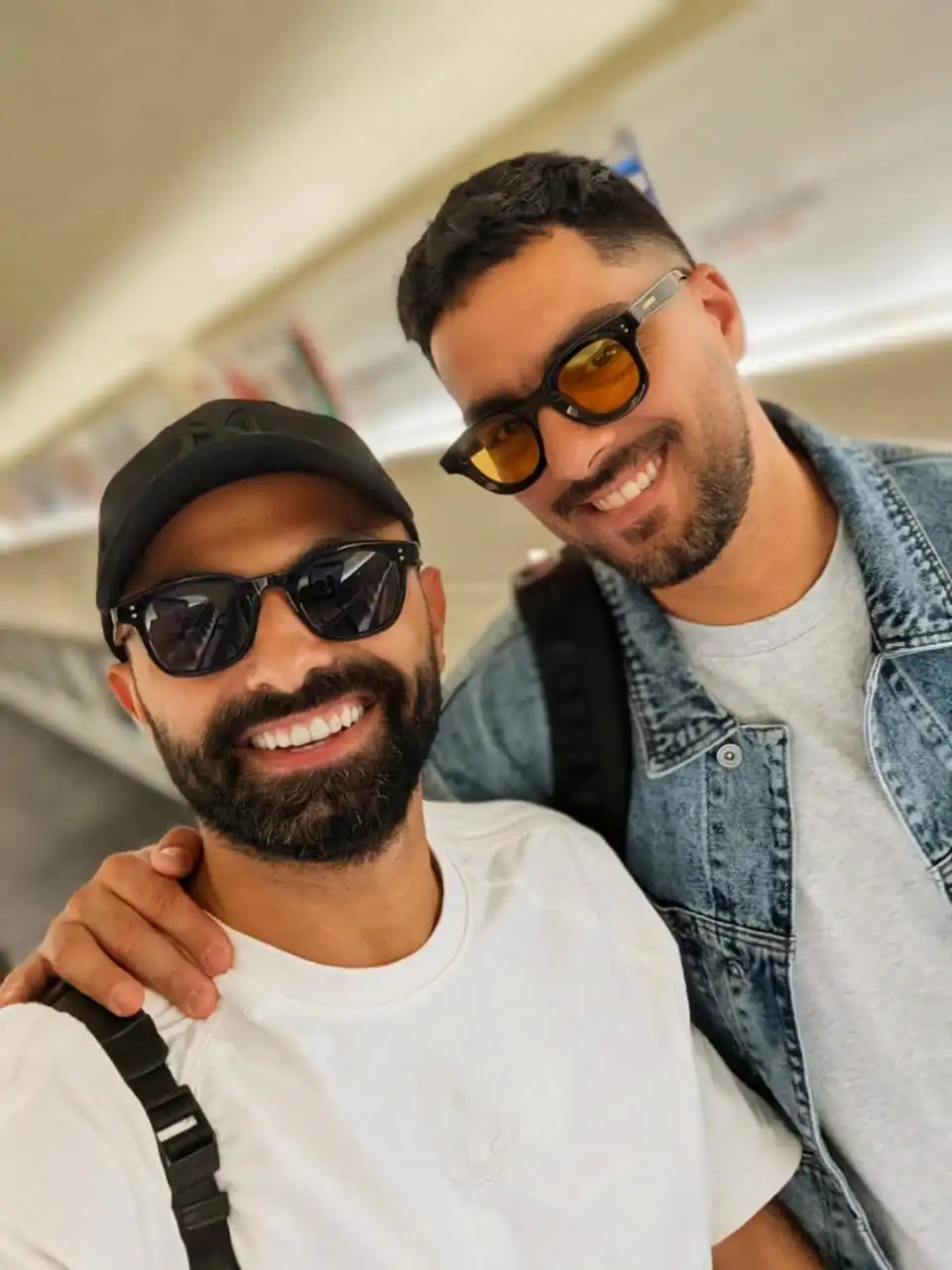 ماذا يفعل حسن الشافعي ومحمد الشاعر في أمستردام؟