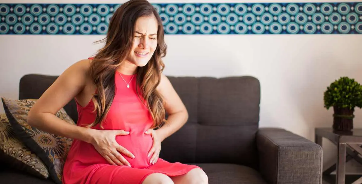 ما سبب ألم سرة البطن عند الحامل؟
