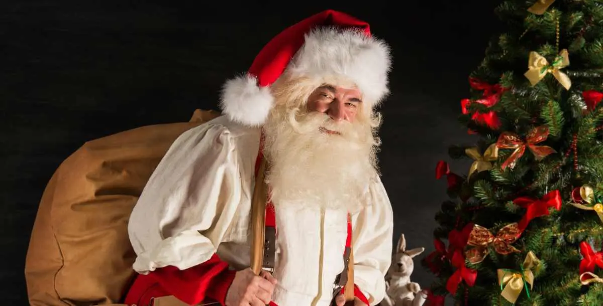 كورونا يلغي احتفالات عيد الميلاد.. و"سانتا كلوز" يزور الأطفال افتراضيا