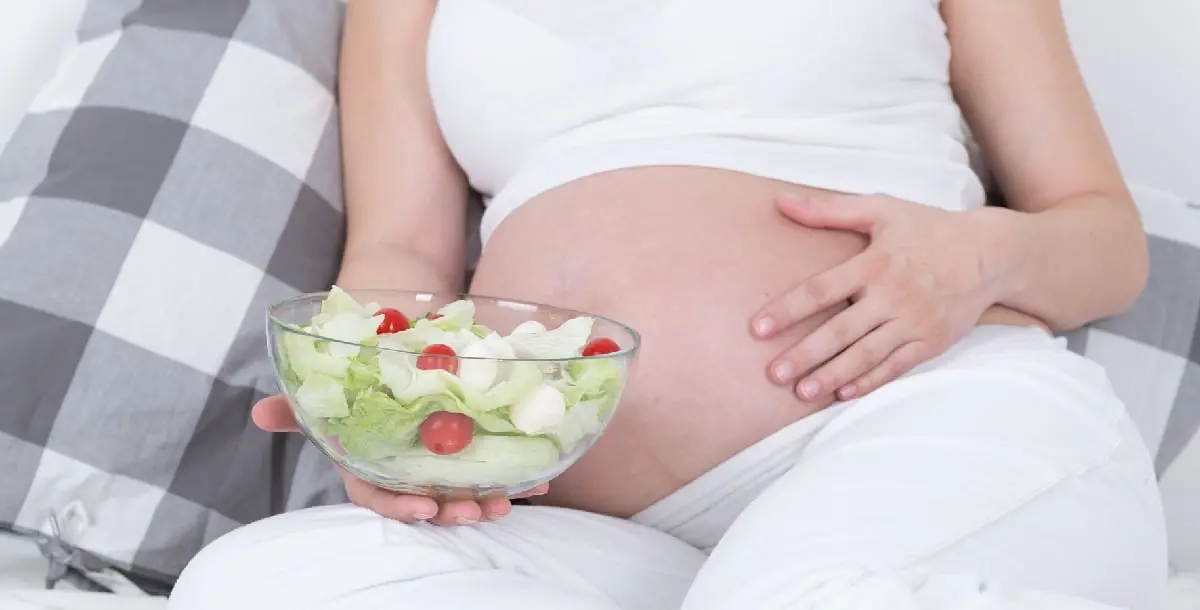 لماذا تُمنع الحوامل من تناول جبنة الفيتا؟