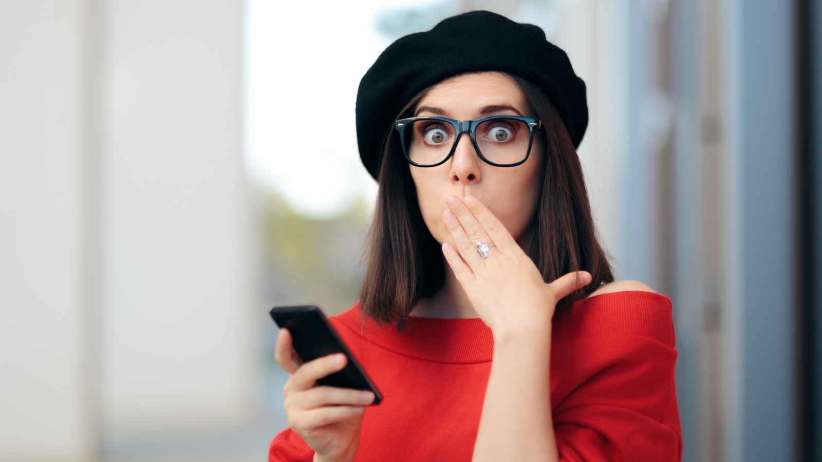 هل يجب أن ترد على كل رسالة؟ قواعد اللباقة الرقمية الجديدة