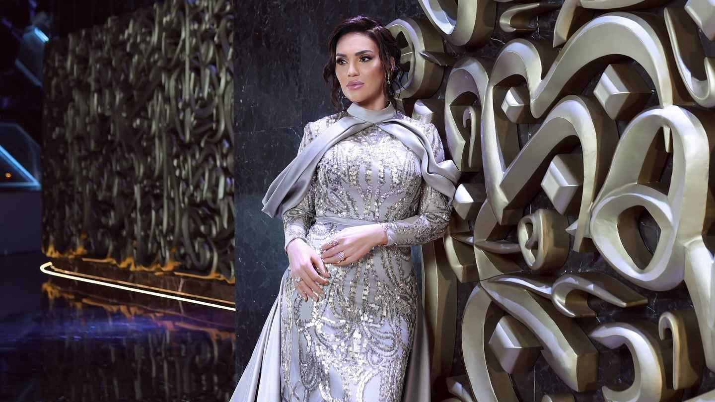 وصول مي فاروق ونور مهنا وفؤاد زبادي إلى الرياض (فيديو)