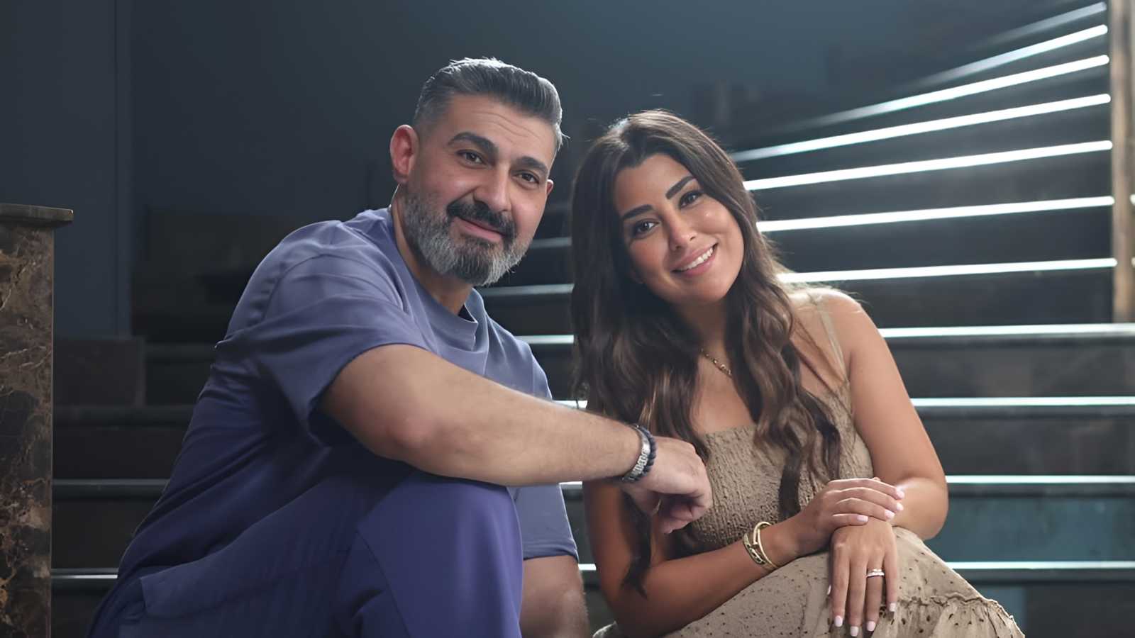 ياسر جلال يستعرض موهبته الغنائية في كواليس "كلهم بيحبوا مودي" | فوشيا