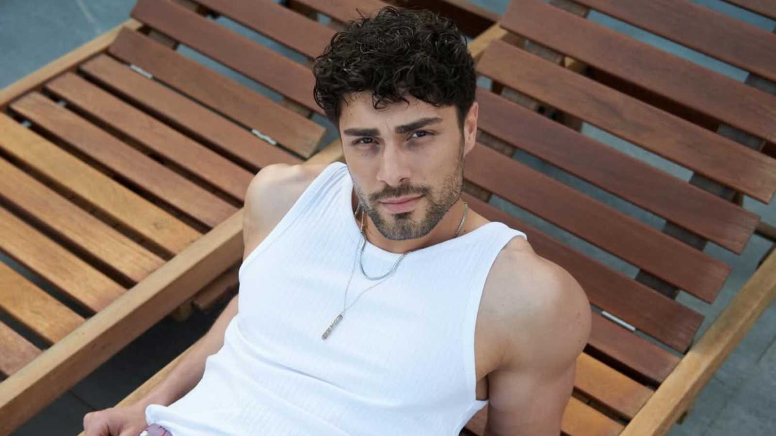 انفصال نجم "هذا البحر سوف يفيض" بعد أشهر من خطوبته