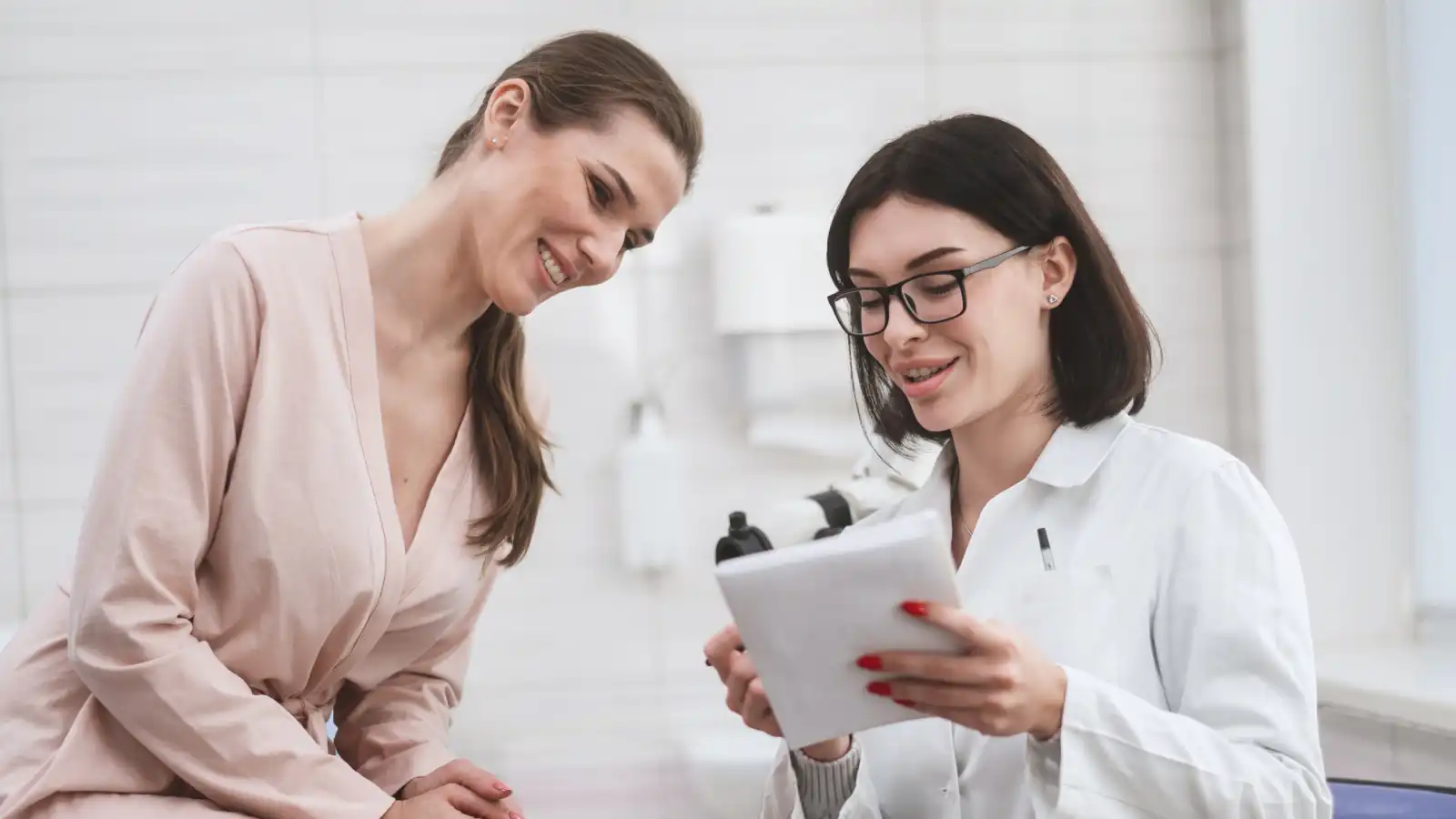فحوصات وقائية مهمة لصحة المرأة لا ينبغي إهمالها