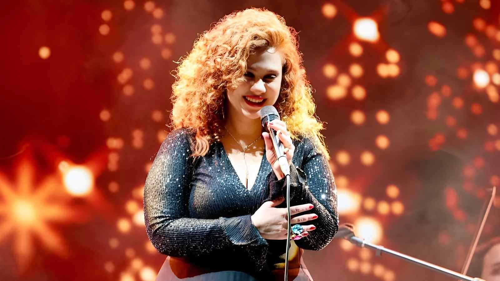 لينا شاماميان واجهة حفلات مسرح Kampnagel في ألمانيا 