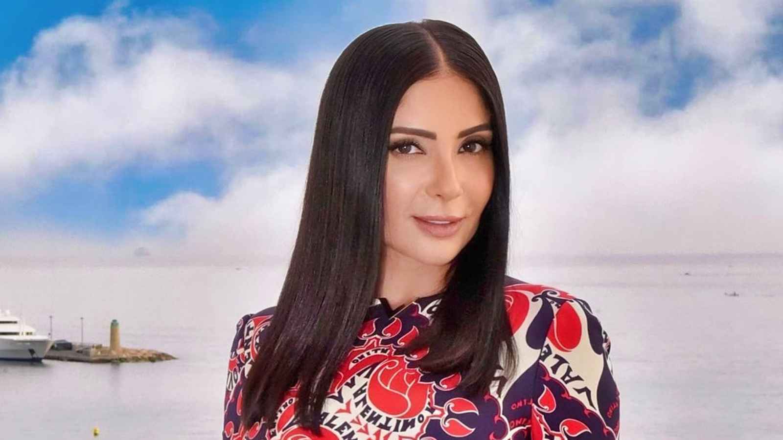 منى زكي