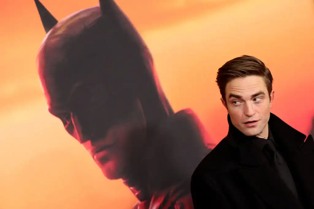 روبرت باتينسون - تأجيل طرح فيلم The Batman 2 لموعد جديد