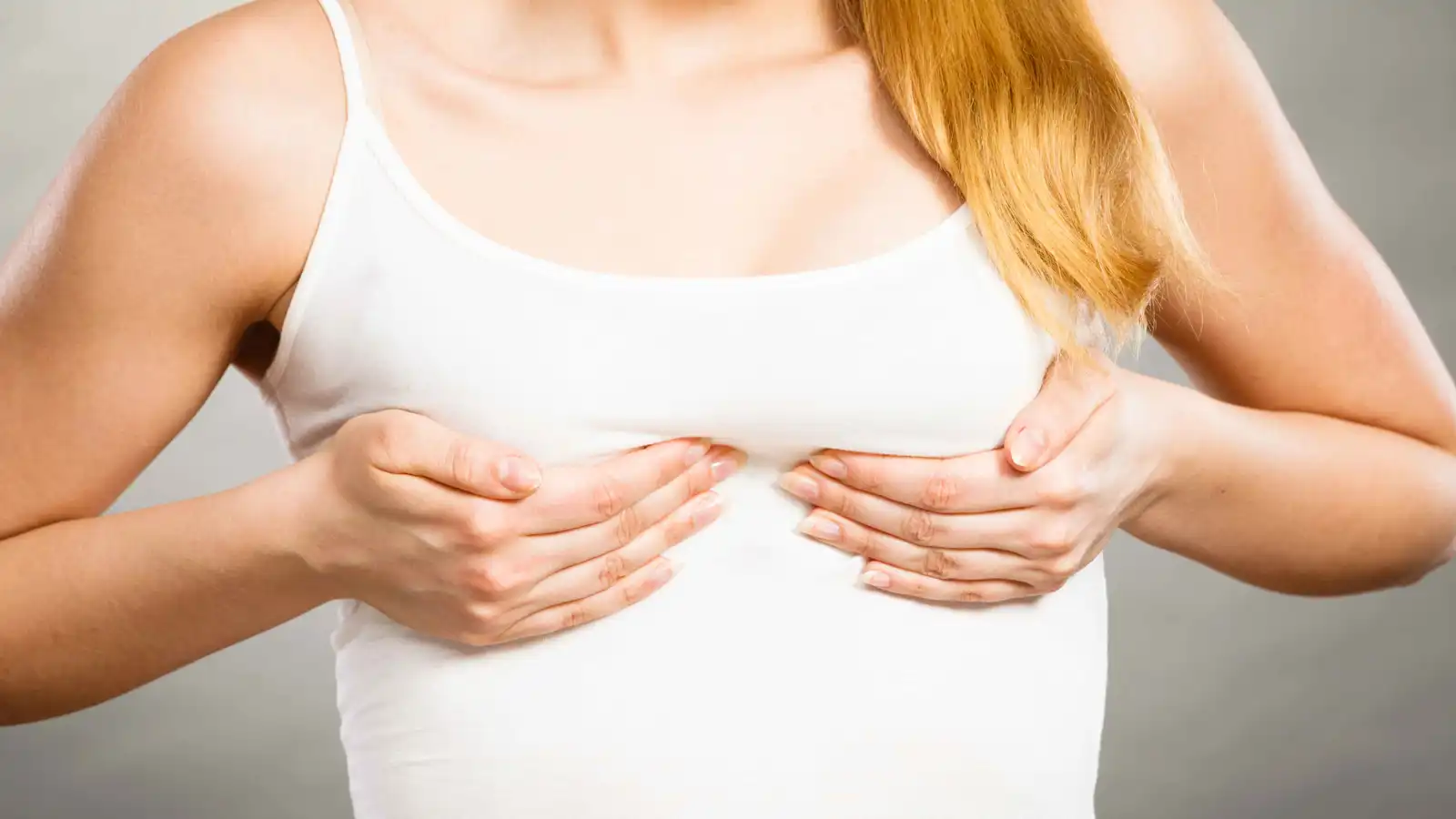 أسباب ترهل الثدي وطرق الوقاية منه