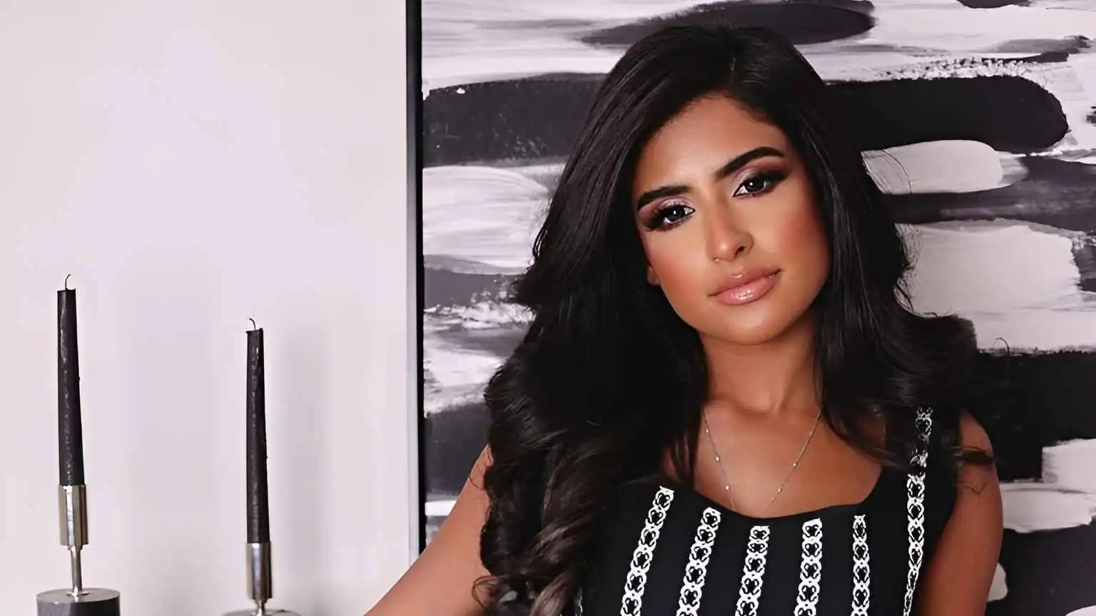رغد الهاجري تشوق جمهورها لعرض مسرحية "جاكسون"