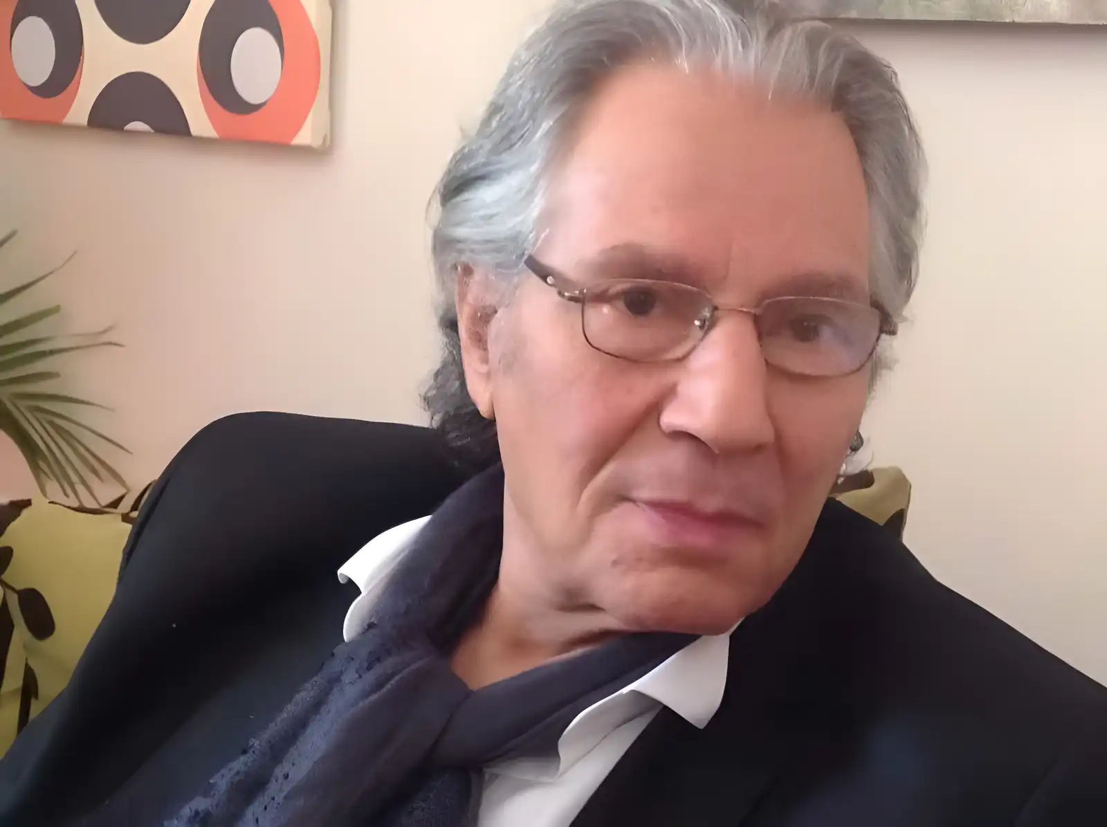  عمر رزيق يستعيد ذكريات سناء شافع