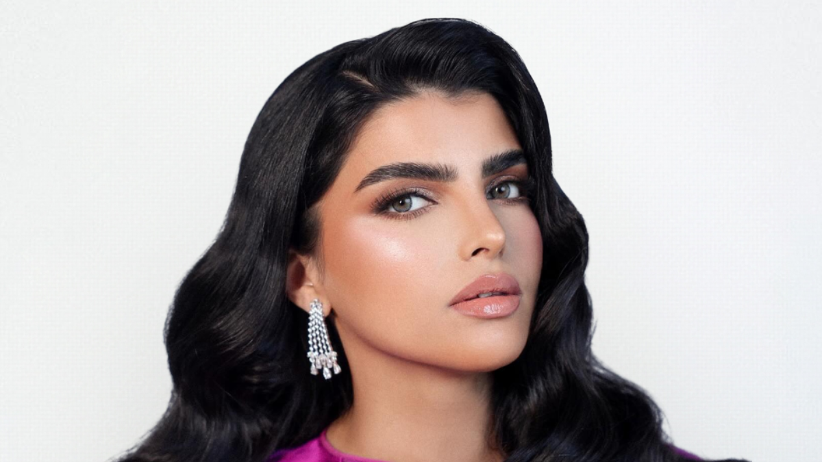 سارة الودعاني تعلن حملها للمرة السادسة 