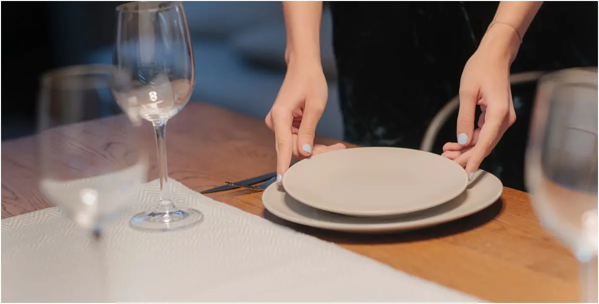 هذا ما تكشفه أدوات المائدة عن شخصيتك وطريقة تعاملك مع الطعام!