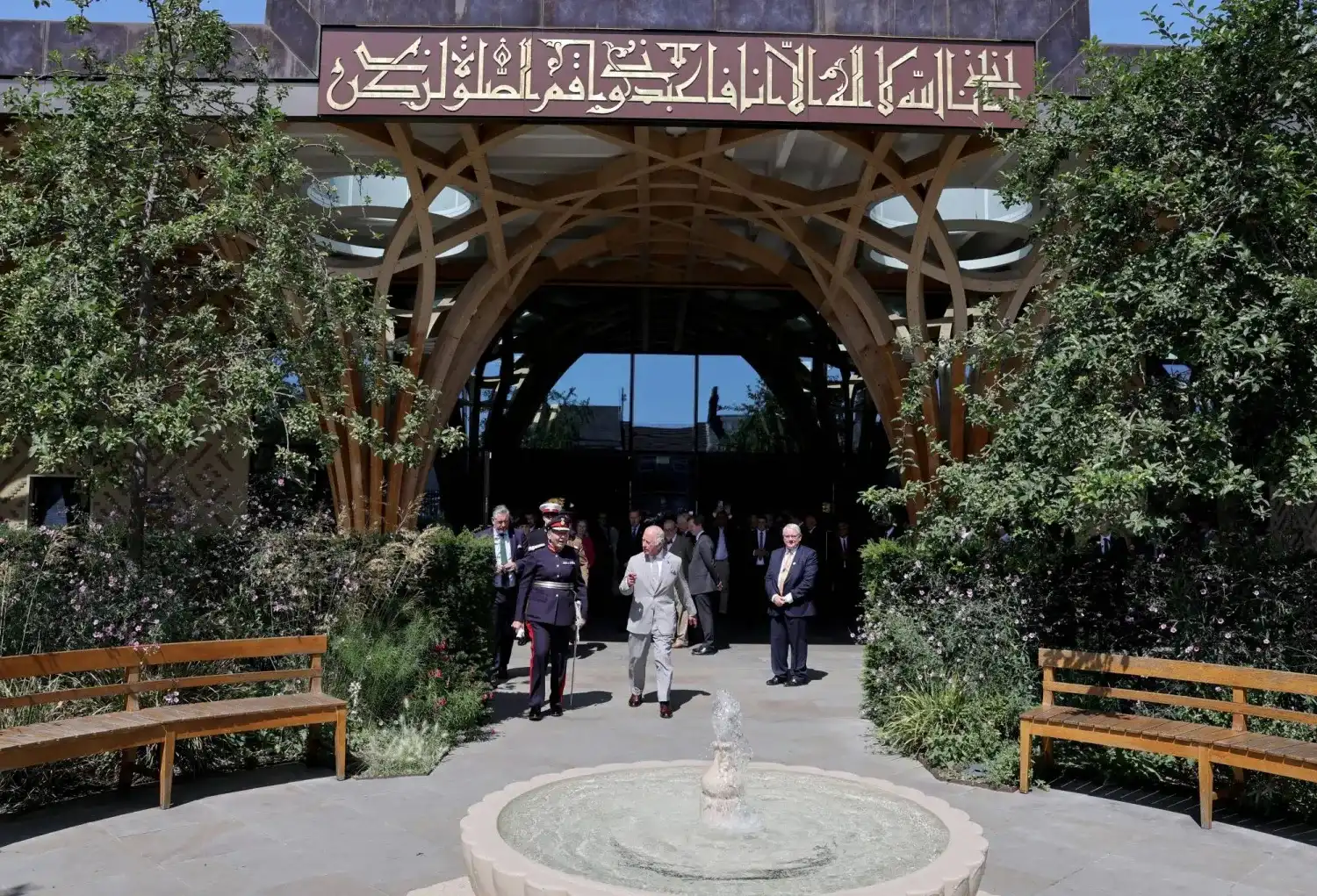 مسجد كمبريدج يجسد رؤية الملك تشارلز للاستدامة