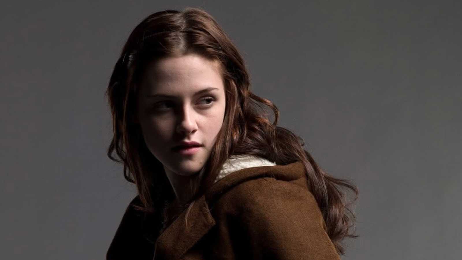 كريستين ستيورات تلمح لإعادة إخراج Twilight بعد نجاحها كمخرجة