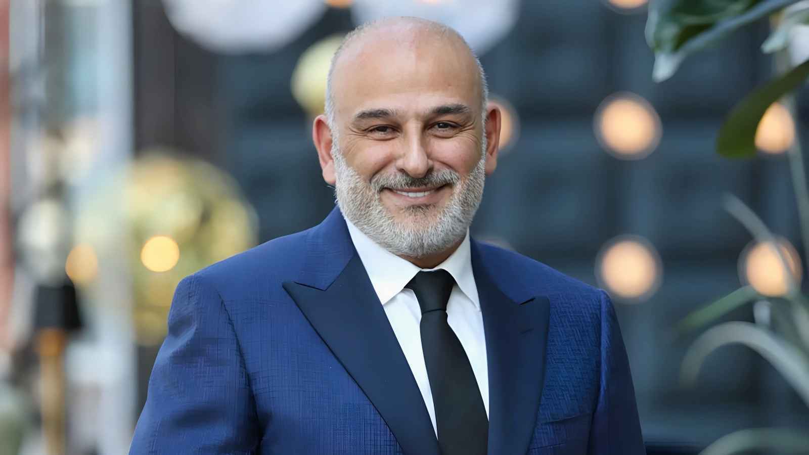الفنان جمال سليمان
