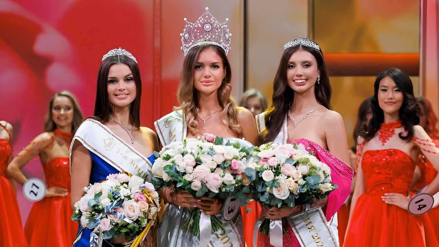 أنستاسيا فينزا تتوج بلقب ملكة جمال روسيا 2025