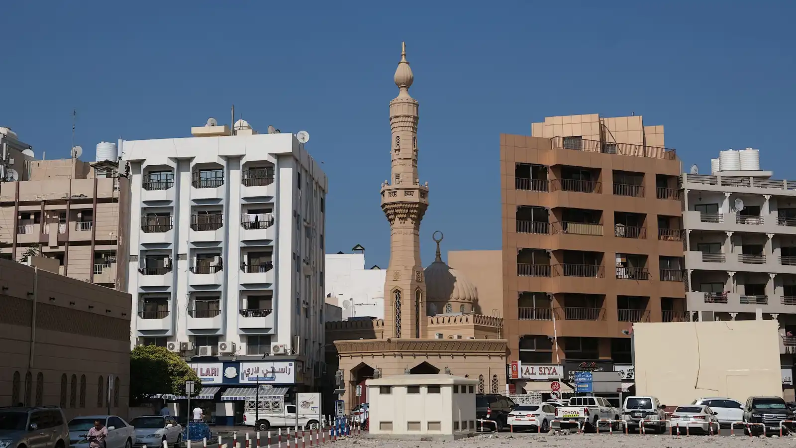 استمتع بالسياحة في دبي وأبوظبي لعام 2026