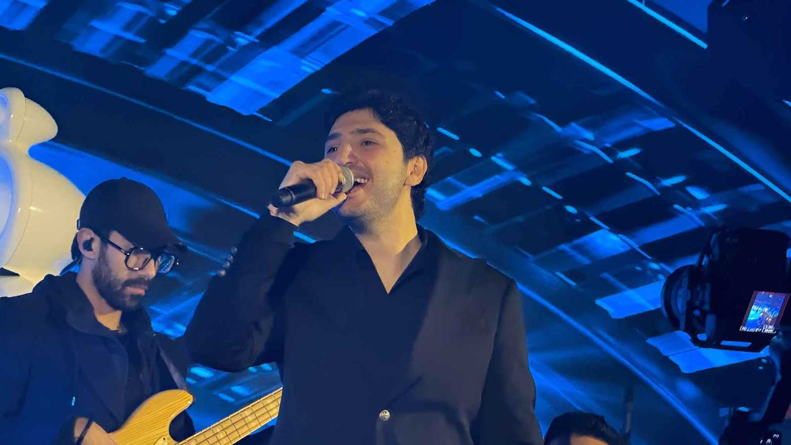 أجواء مميزة في حفل محمد فضل شاكر بمصر (صور) 