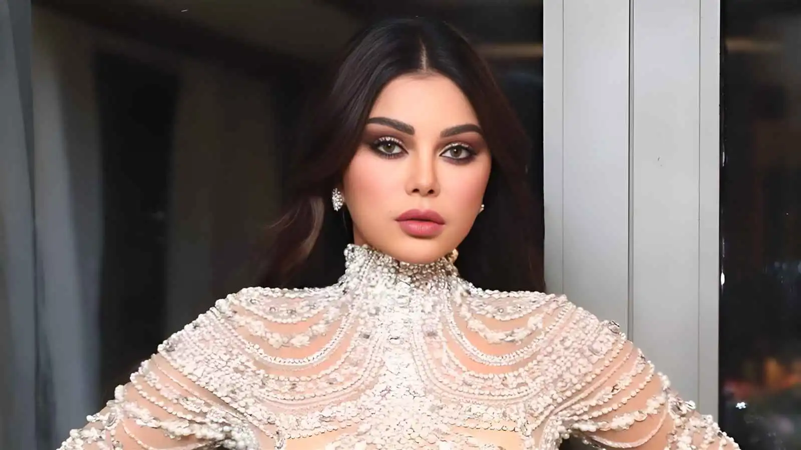 هيفاء وهبي تعزي صديقها المصمم شربل زوي بوفاة والدته (صور)