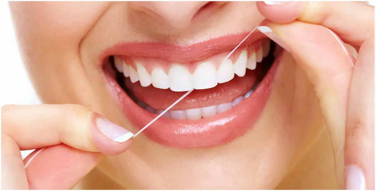 ماذا يحدث عند التوقف عن تنظيف الأسنان بالخيط الطبي؟