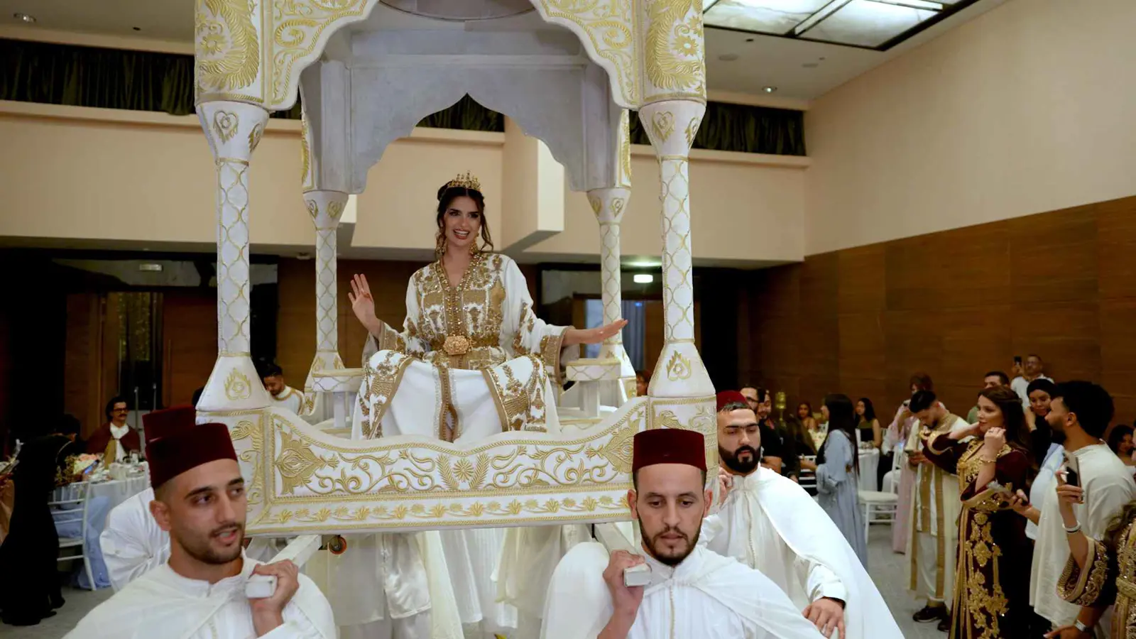 مس دعاء تحتفل بعيد ميلادها